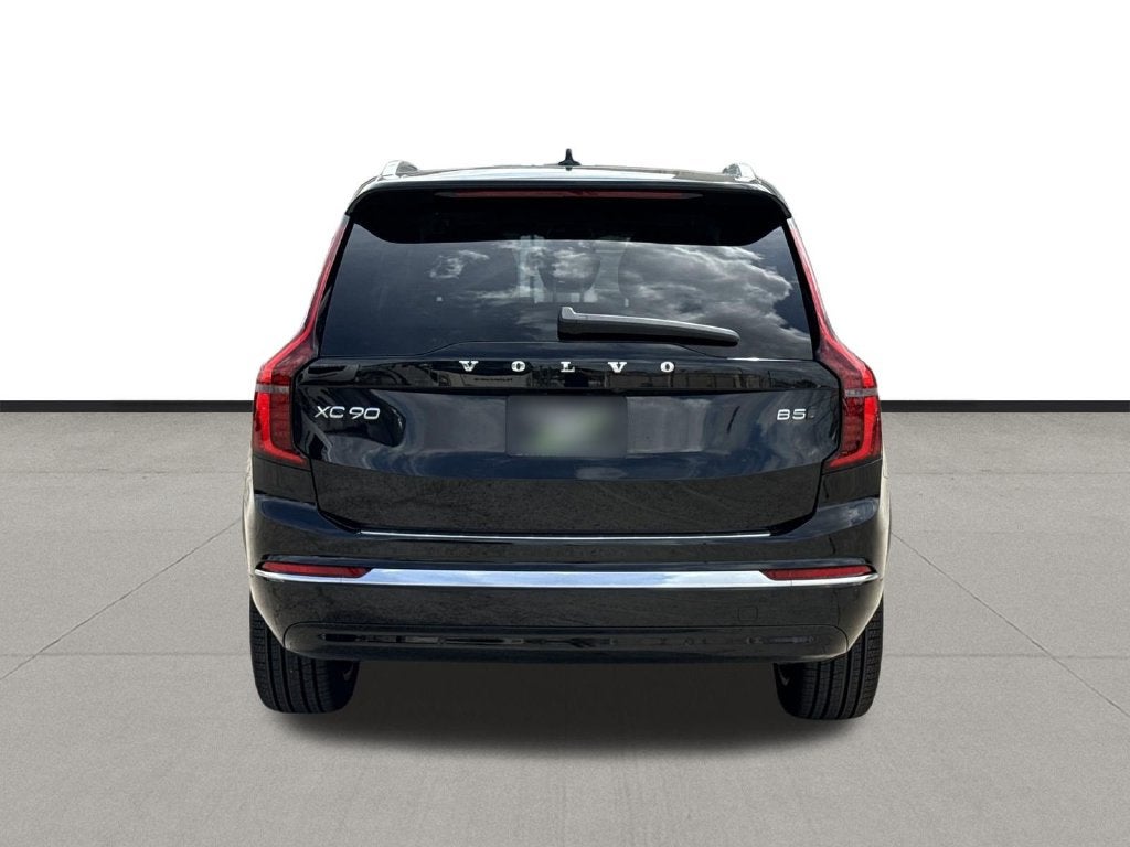2027 Volvo XC90 B5 Core