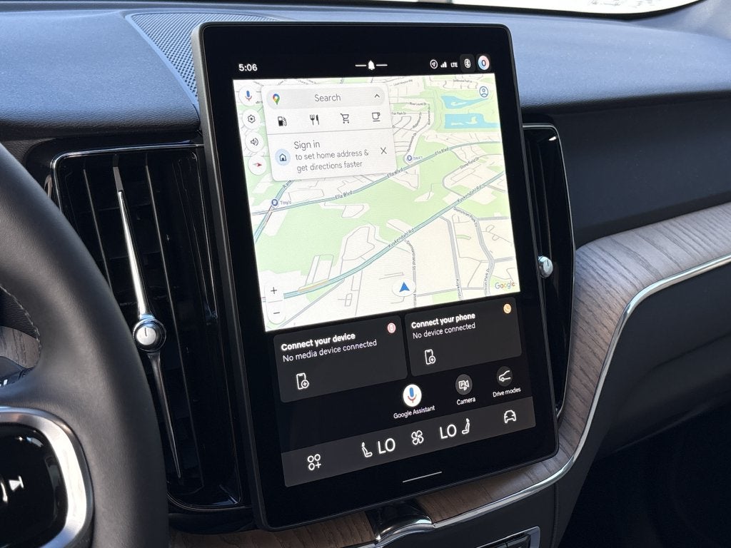 2027 Volvo XC60 B5 Plus