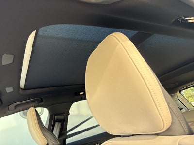 2027 Volvo XC60 B5 Plus