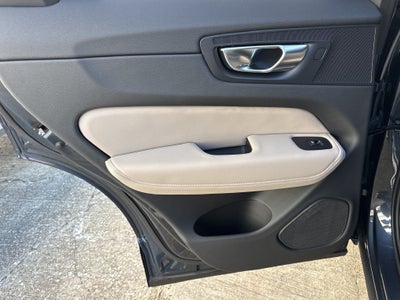 2027 Volvo XC60 B5 Plus
