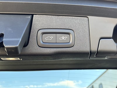 2027 Volvo XC60 B5 Plus