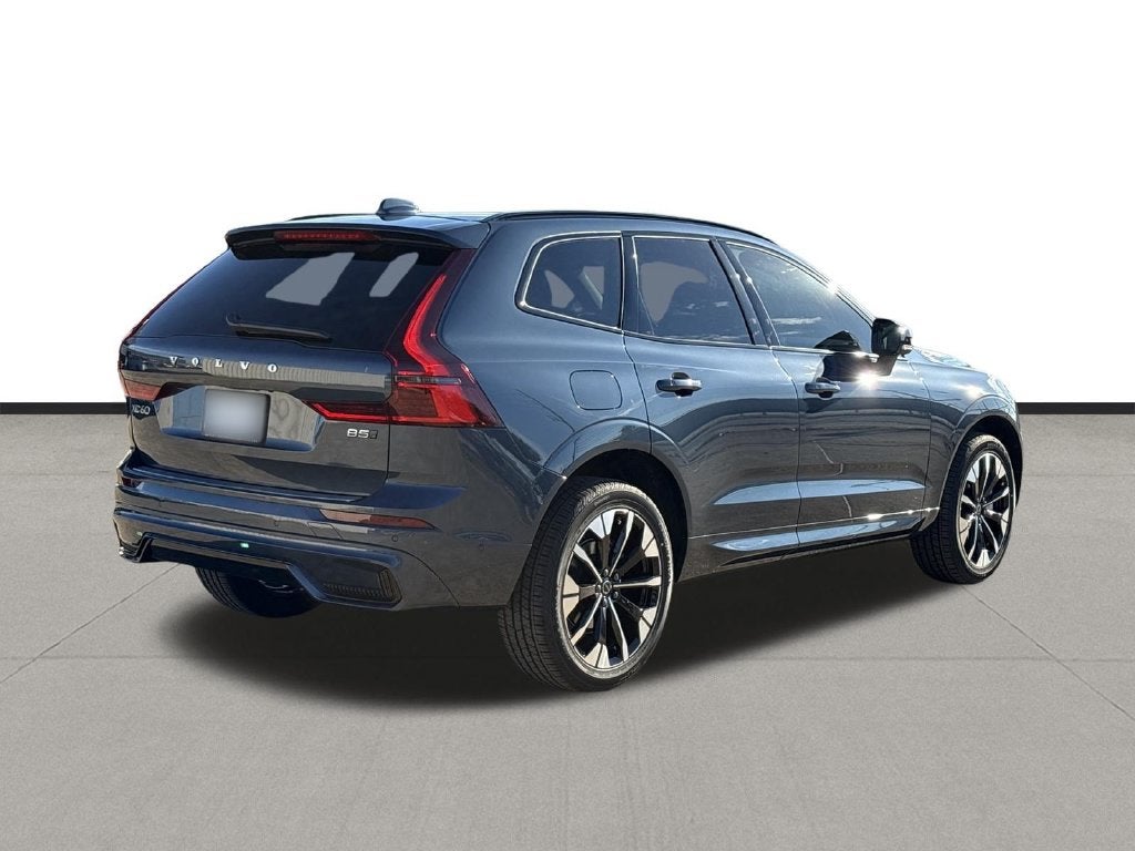 2027 Volvo XC60 B5 Plus