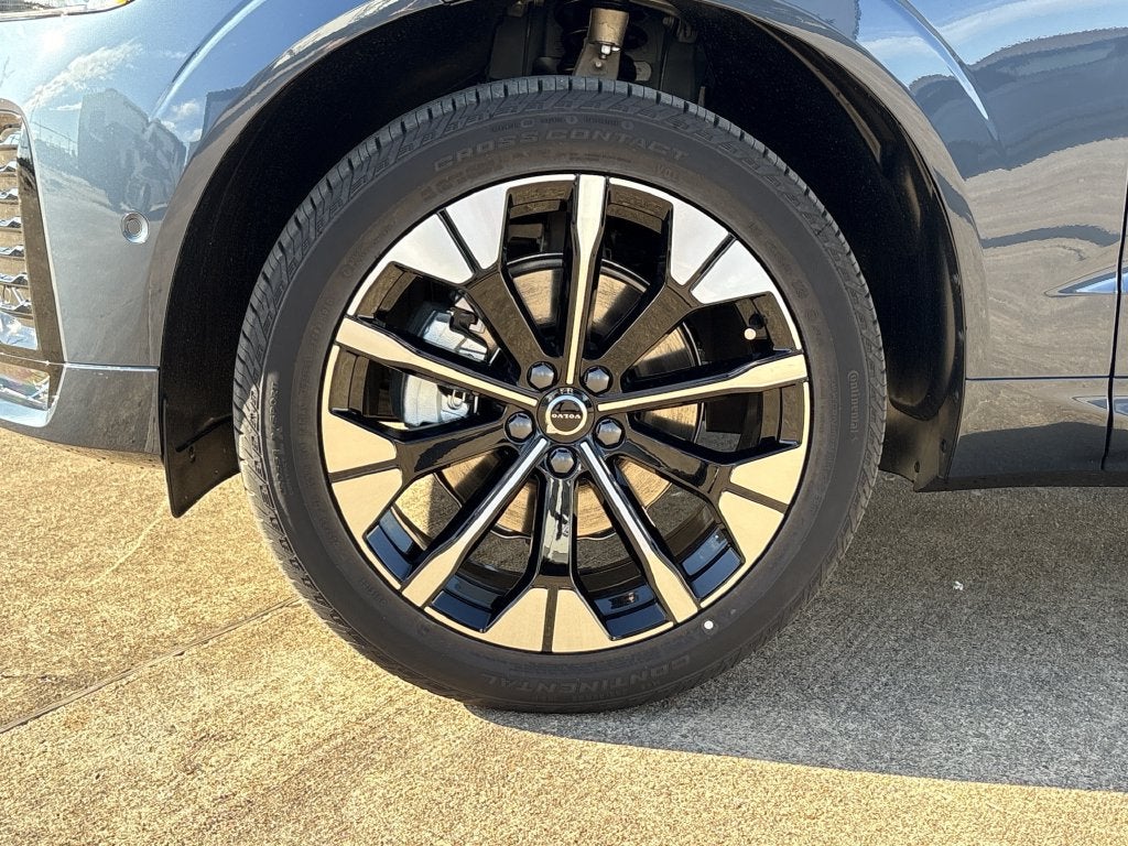2027 Volvo XC60 B5 Plus