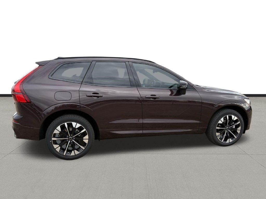2027 Volvo XC60 B5 Plus