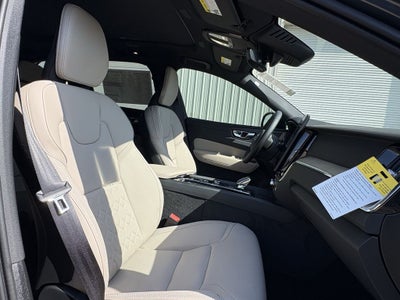 2027 Volvo XC60 B5 Plus