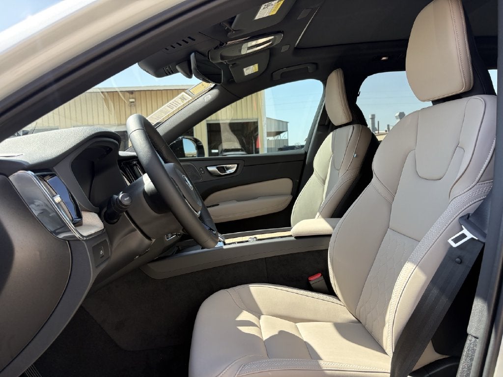 2027 Volvo XC60 B5 Plus