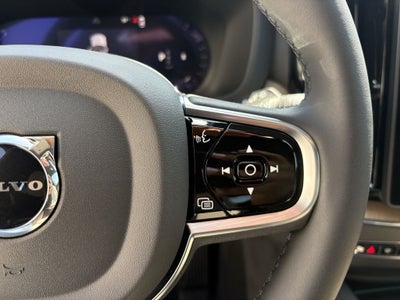 2027 Volvo XC60 B5 Plus