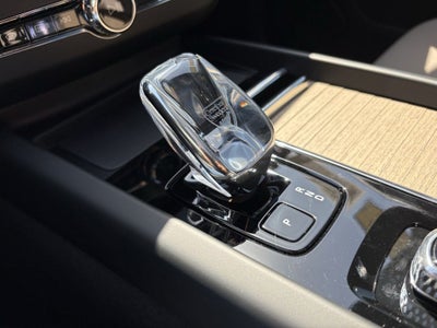 2027 Volvo XC60 B5 Plus