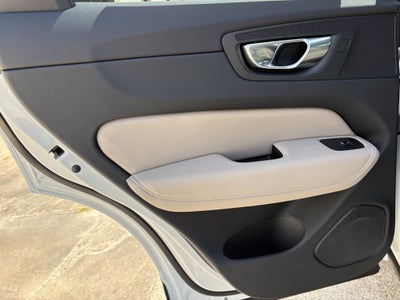 2027 Volvo XC60 B5 Plus