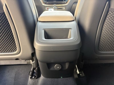 2027 Volvo XC60 B5 Plus