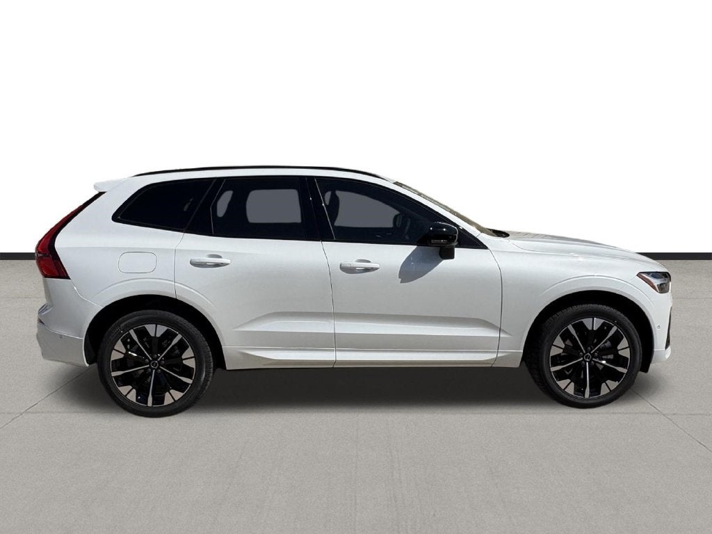2027 Volvo XC60 B5 Plus
