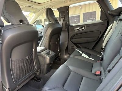 2027 Volvo XC60 B5 Plus