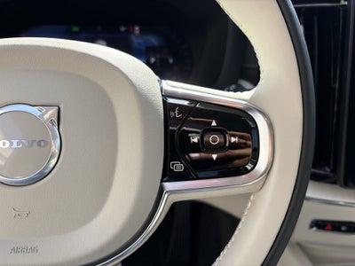 2027 Volvo XC60 B5 Ultra