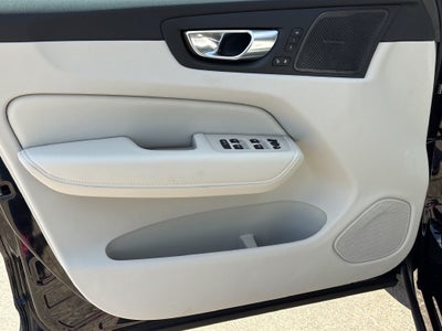 2027 Volvo XC60 B5 Ultra