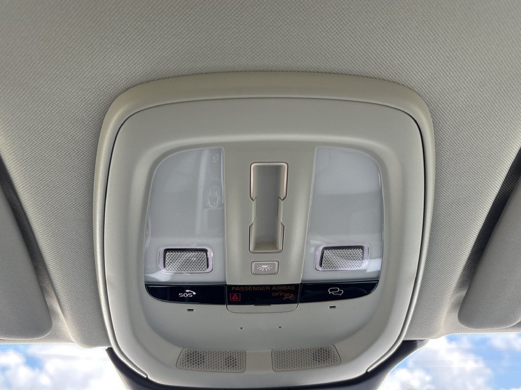 2027 Volvo XC60 B5 Ultra