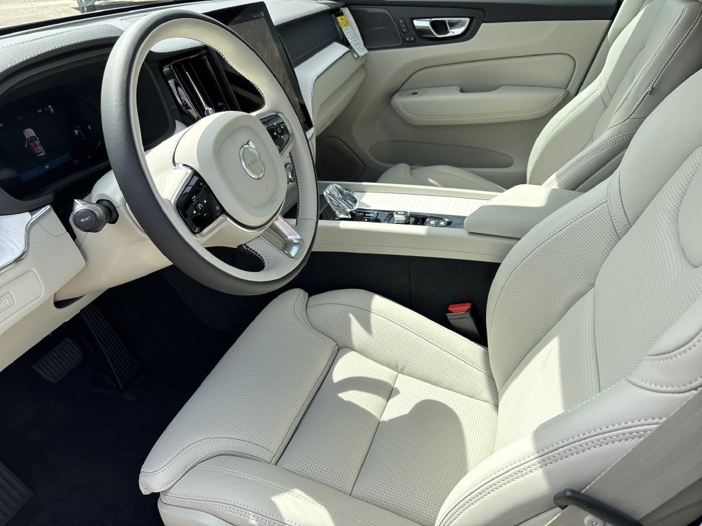 2027 Volvo XC60 B5 Ultra