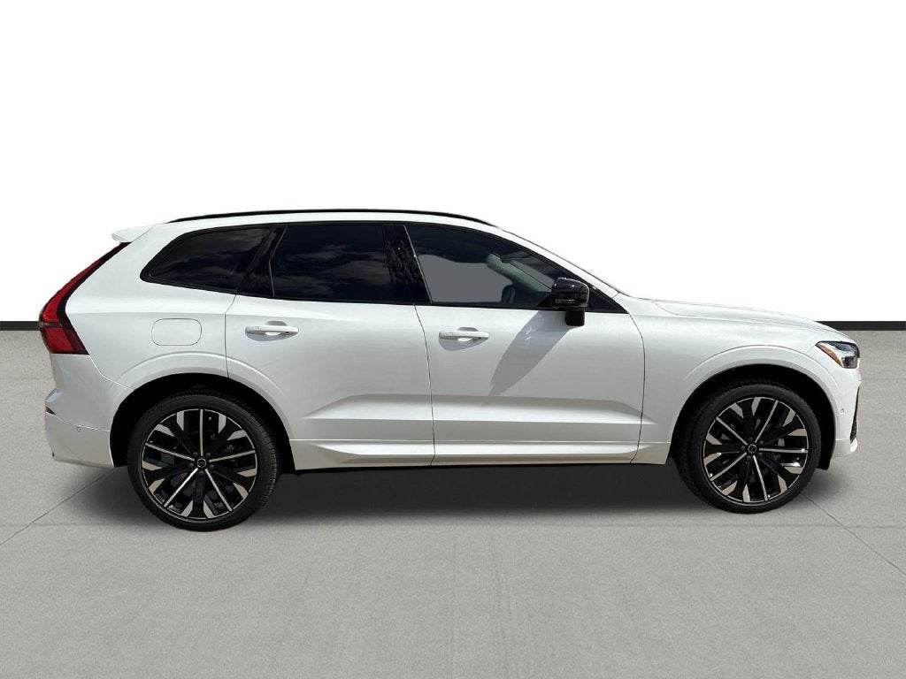 2027 Volvo XC60 B5 Ultra