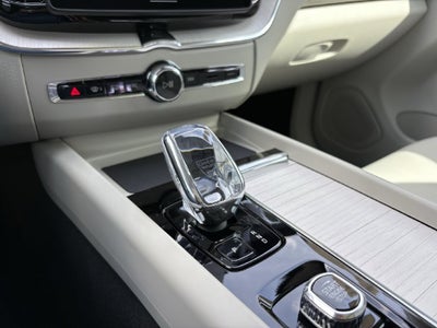 2027 Volvo XC60 B5 Ultra