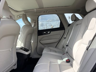 2027 Volvo XC60 B5 Ultra