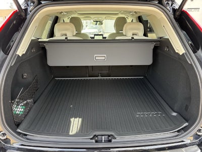 2027 Volvo XC60 B5 Ultra