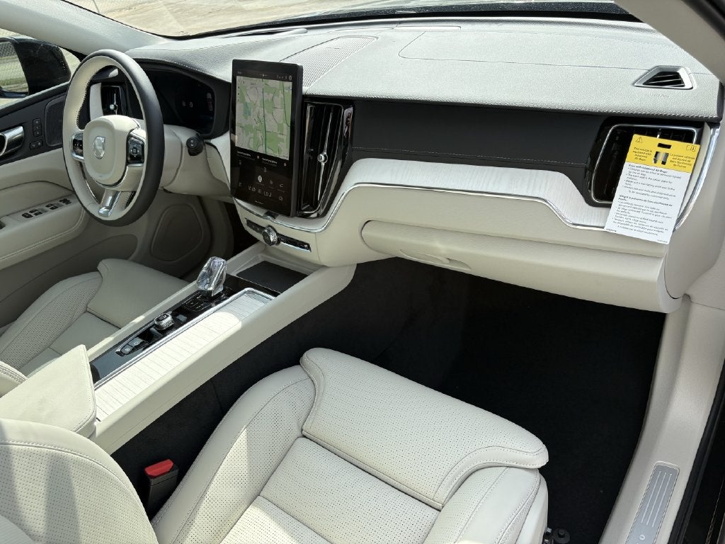 2027 Volvo XC60 B5 Ultra