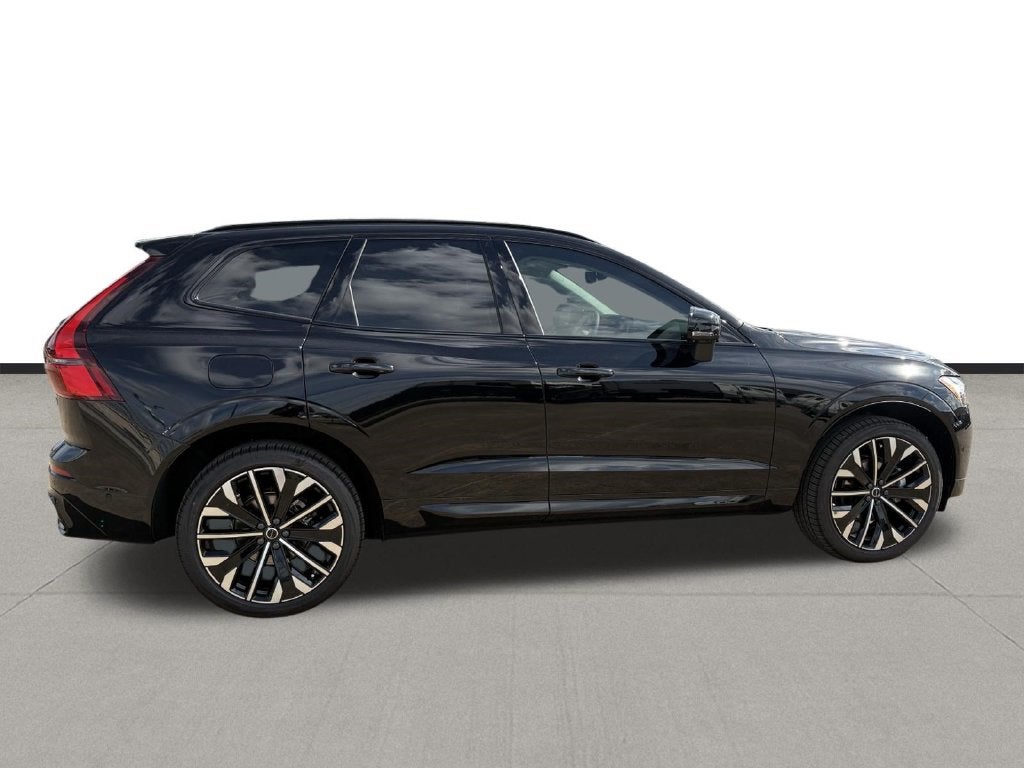 2027 Volvo XC60 B5 Ultra