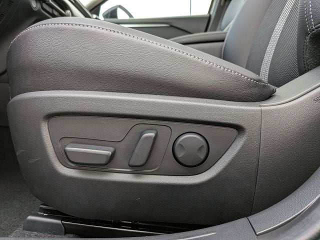 2026 Mazda Mazda CX-50 2.5 S Meridian Edition