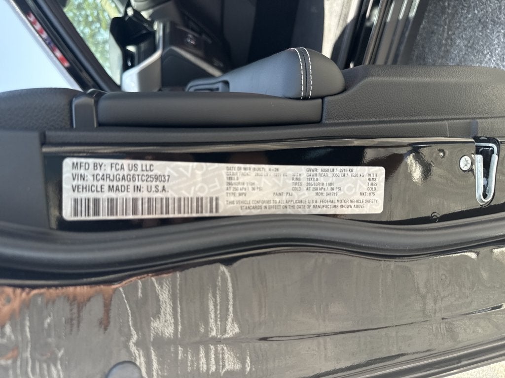 2026 Jeep Grand Cherokee Laredo
