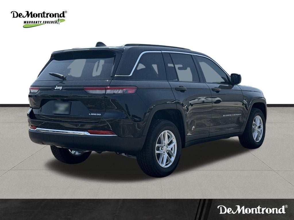 2026 Jeep Grand Cherokee Laredo