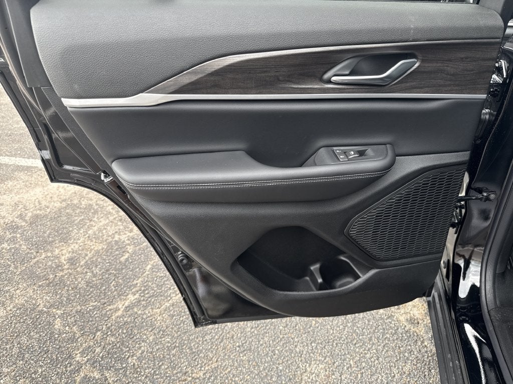2026 Jeep Grand Cherokee Altitude
