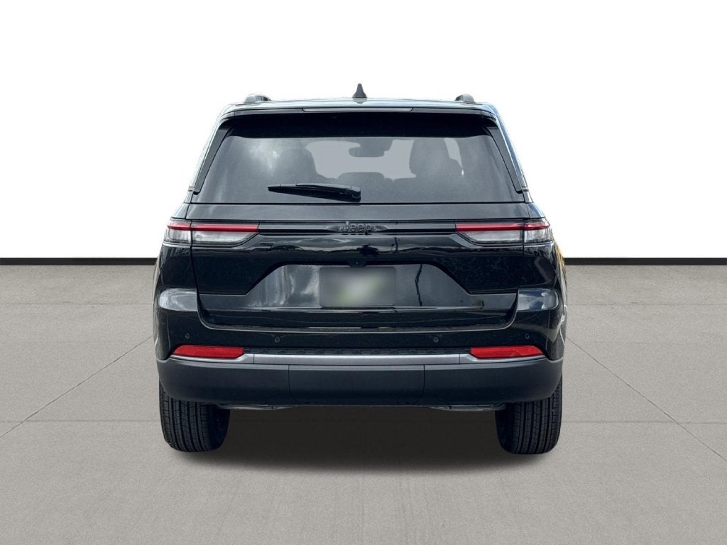 2026 Jeep Grand Cherokee Altitude