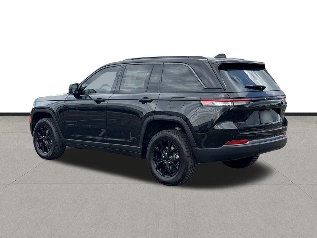 2026 Jeep Grand Cherokee Altitude