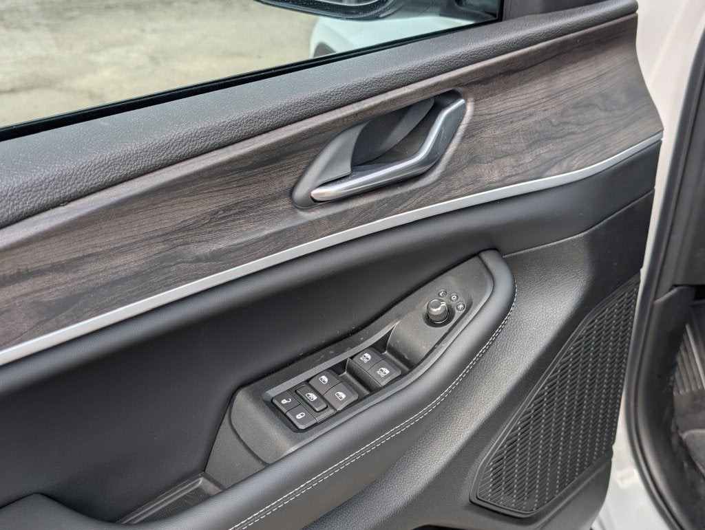 2026 Jeep Grand Cherokee Altitude