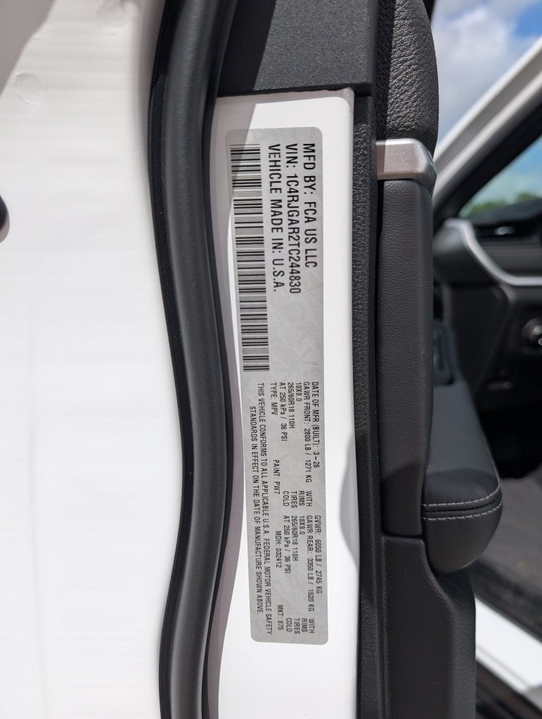 2026 Jeep Grand Cherokee Altitude