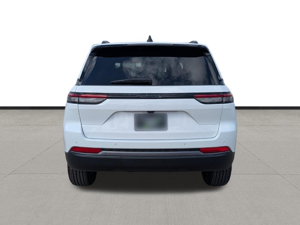 2026 Jeep Grand Cherokee Altitude
