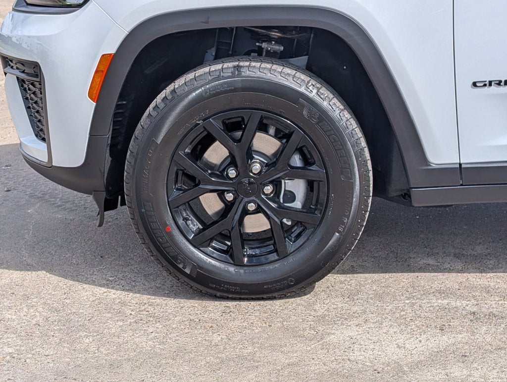 2026 Jeep Grand Cherokee Altitude