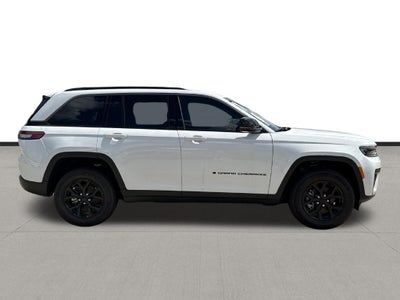 2026 Jeep Grand Cherokee Altitude