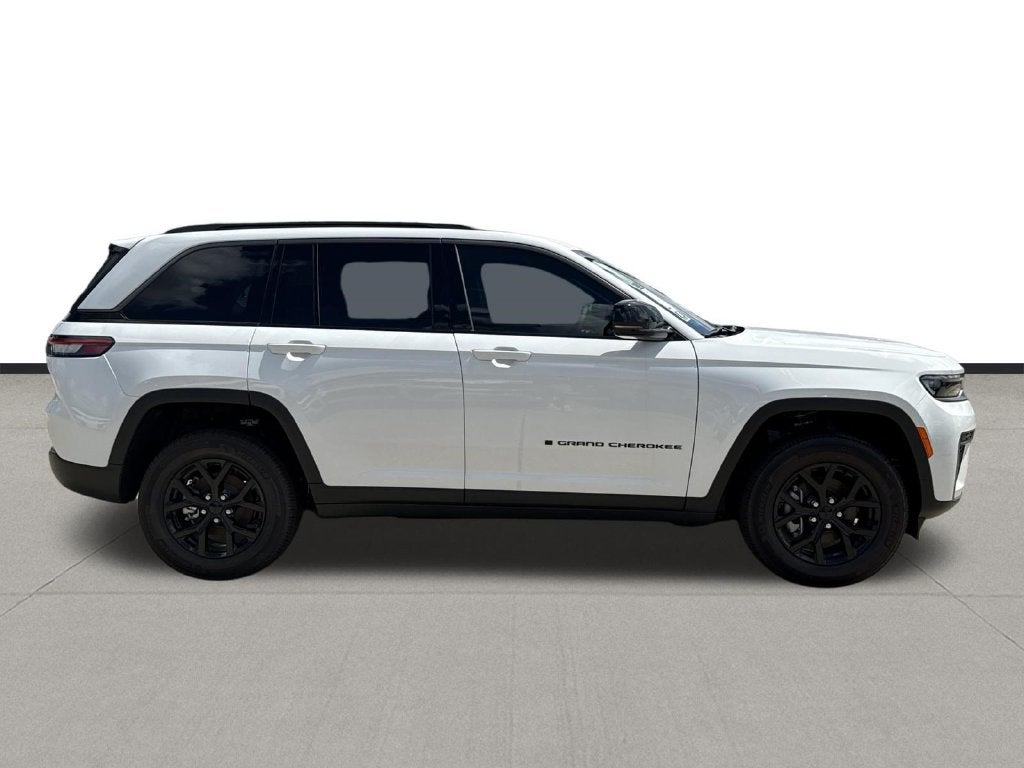 2026 Jeep Grand Cherokee Altitude