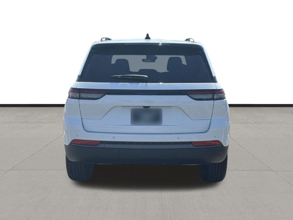 2026 Jeep Grand Cherokee Altitude