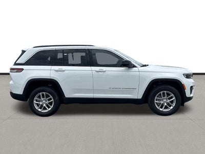 2026 Jeep Grand Cherokee Laredo