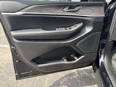2026 Jeep Grand Cherokee Altitude