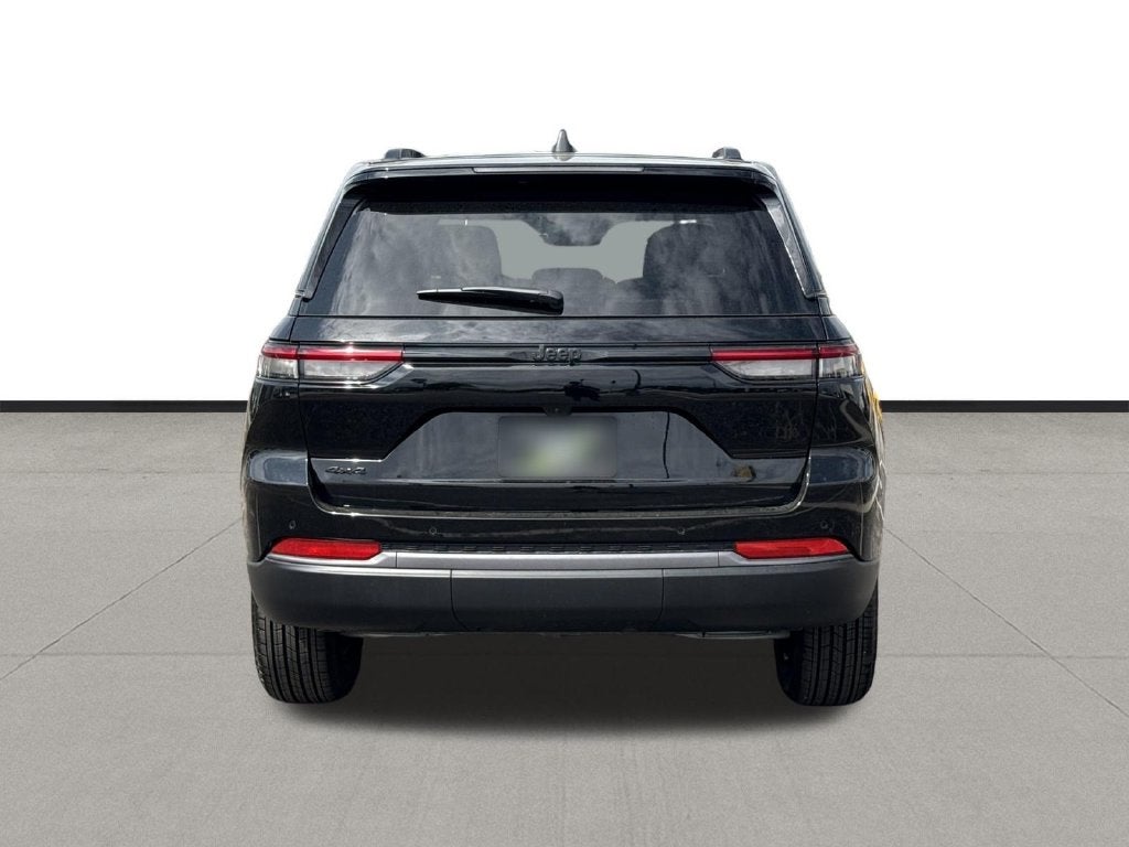 2026 Jeep Grand Cherokee Altitude