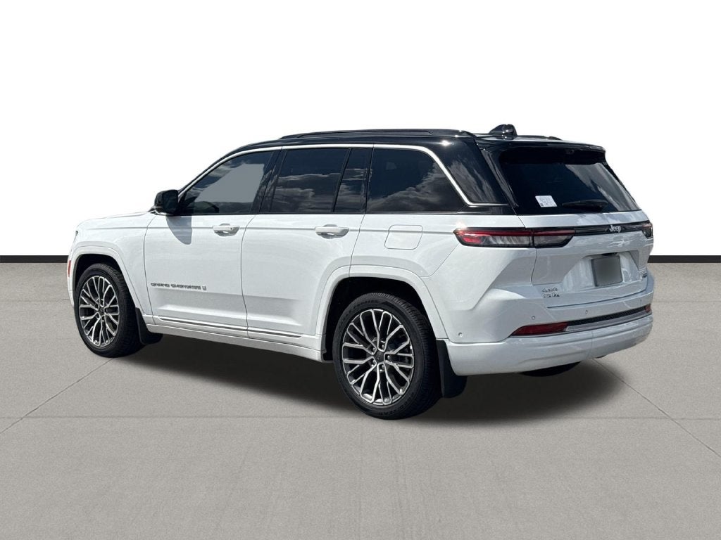 2026 Jeep Grand Cherokee Summit