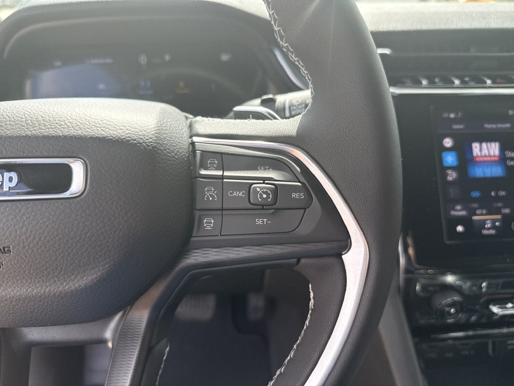 2026 Jeep Grand Cherokee L Laredo
