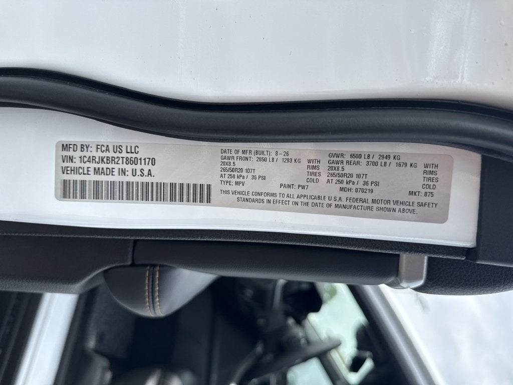 2026 Jeep Grand Cherokee L 85th Anniversary Edition