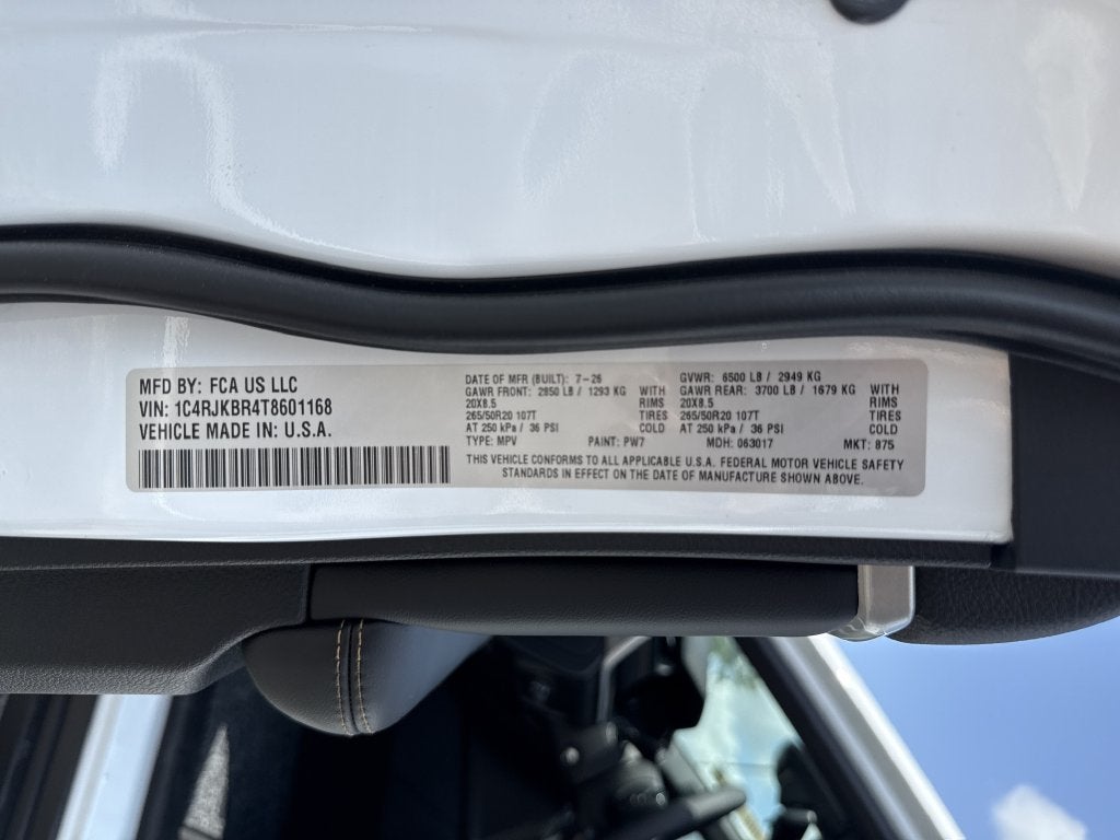 2026 Jeep Grand Cherokee L 85th Anniversary Edition