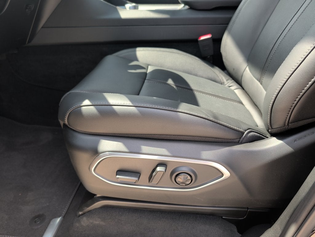 2026 Jeep Grand Wagoneer L 4x4