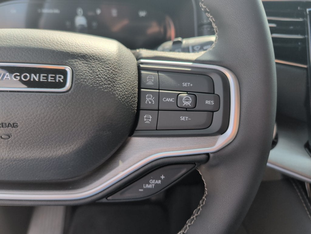 2026 Jeep Grand Wagoneer L 4x4