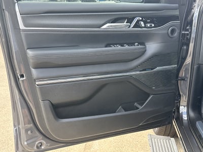 2026 Jeep Grand Wagoneer L Summit Obsidian