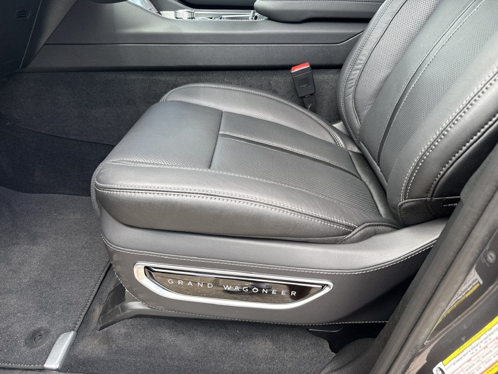2026 Jeep Grand Wagoneer L Summit Obsidian